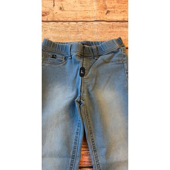 Jordache Girl’s Light Wash Blue Denim Stretch Jeggings Size Medium 7/8 - Picture 7 of 8